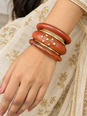 Boho Chic Wood & Gold Bangle Set